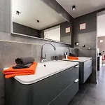 Penthouse Jimmys Privlaka, Wahnsinns Blick Und Beheiztem Pool Apartman