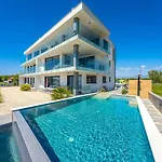 Apartman Penthouse Jimmys Privlaka, Wahnsinns Blick Und Beheiztem Pool