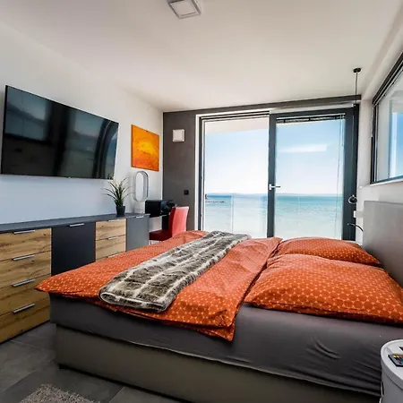 Penthouse Jimmys Privlaka, Wahnsinns Blick Und Beheiztem Pool 프리블라카