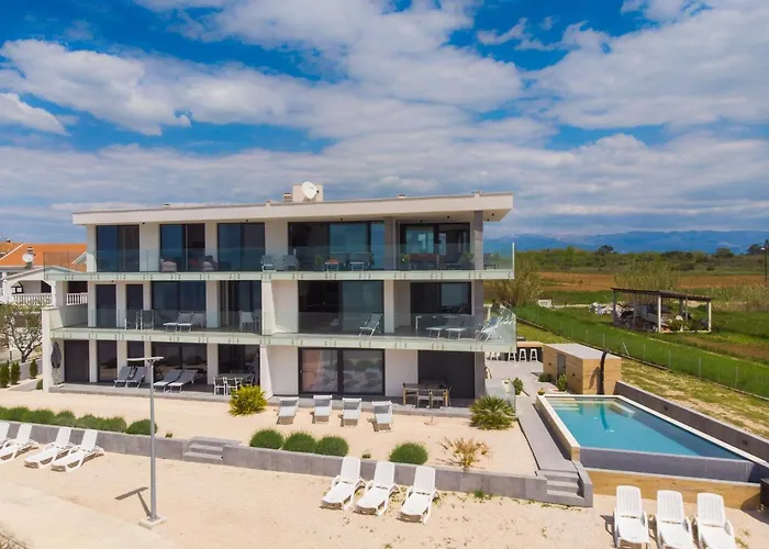 Penthouse Jimmys Privlaka, Wahnsinns Blick Und Beheiztem Pool