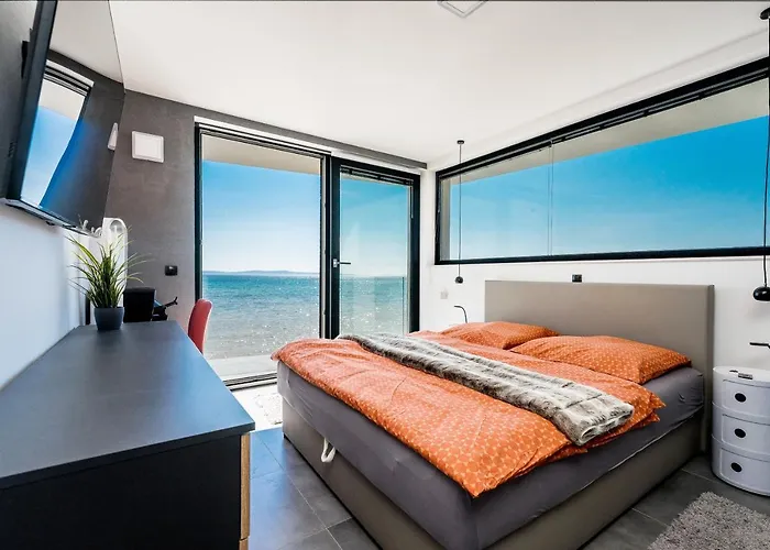 Daire Penthouse Jimmys Privlaka, Wahnsinns Blick Und Beheiztem Pool Privlaka (Zadar)
