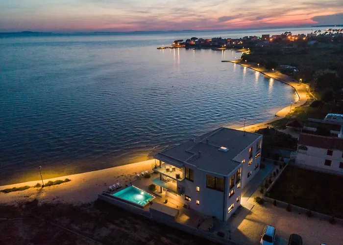Daire Penthouse Jimmys Privlaka, Wahnsinns Blick Und Beheiztem Pool