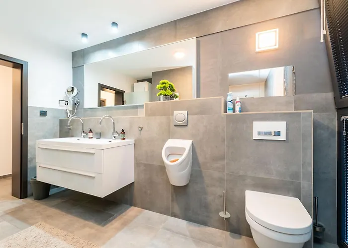 Daire Penthouse Jimmys Privlaka, Wahnsinns Blick Und Beheiztem Pool *