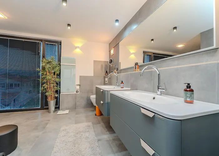 Penthouse Jimmys Privlaka, Wahnsinns Blick Und Beheiztem Pool Daire Privlaka (Zadar)