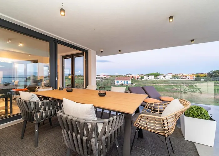 Daire Penthouse Jimmys Privlaka, Wahnsinns Blick Und Beheiztem Pool *