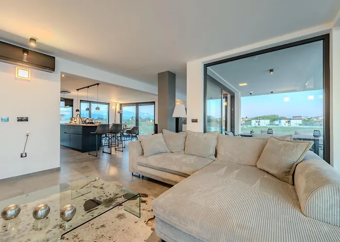 Penthouse Jimmys Privlaka, Wahnsinns Blick Und Beheiztem Pool Daire Privlaka (Zadar)