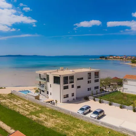 Penthouse Jimmys Privlaka, Wahnsinns Blick Und Beheiztem Pool *