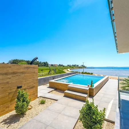 Penthouse Jimmys Privlaka, Wahnsinns Blick Und Beheiztem Pool Apartment Privlaka (Zadar)