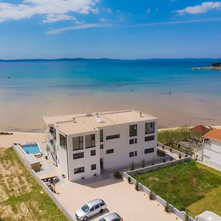 Penthouse Jimmys Privlaka, Wahnsinns Blick Und Beheiztem Pool *