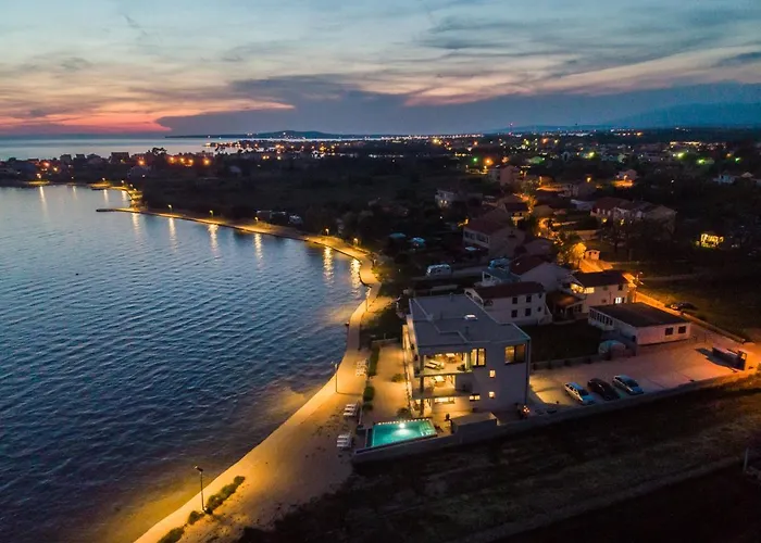 Penthouse Jimmys Privlaka, Wahnsinns Blick Und Beheiztem Pool
