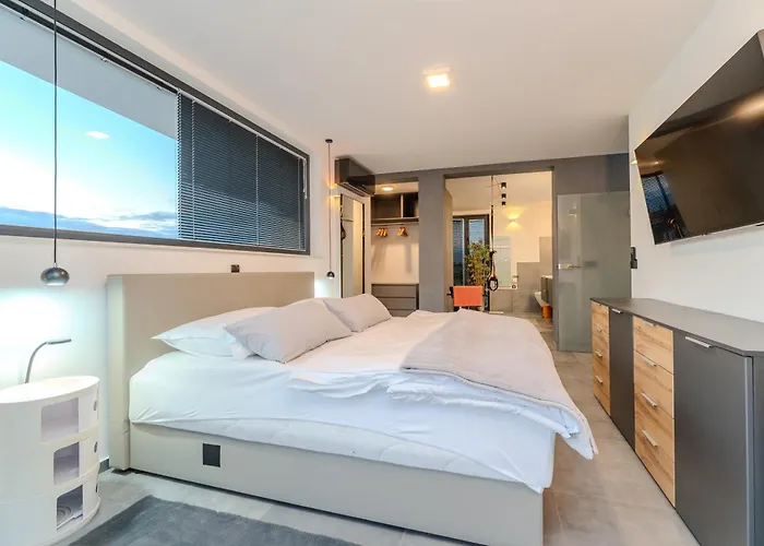 Penthouse Jimmys Privlaka, Wahnsinns Blick Und Beheiztem Pool Privlaka (Zadar)